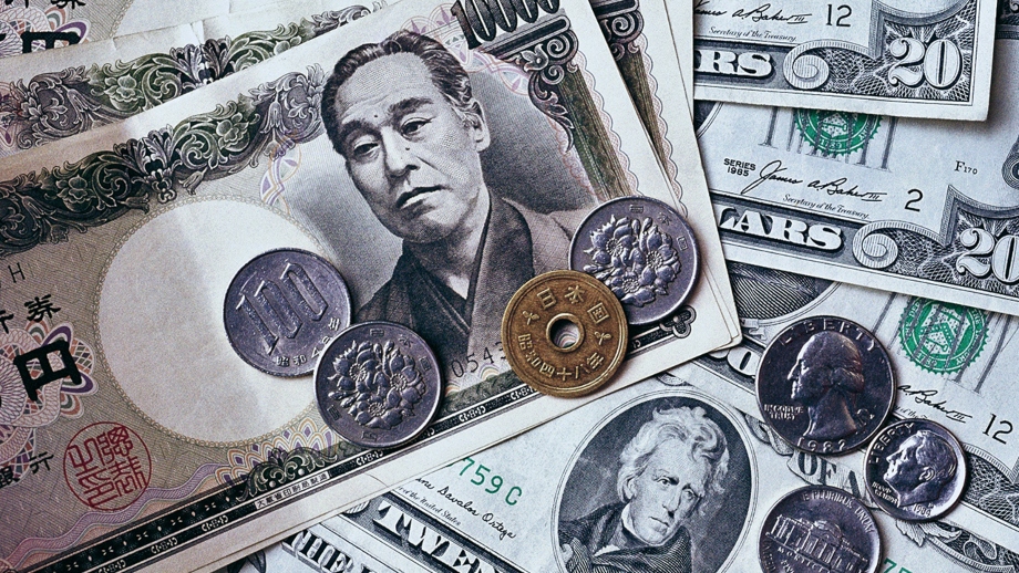 BoJ mantiene tassi, dollaro si stabilizza