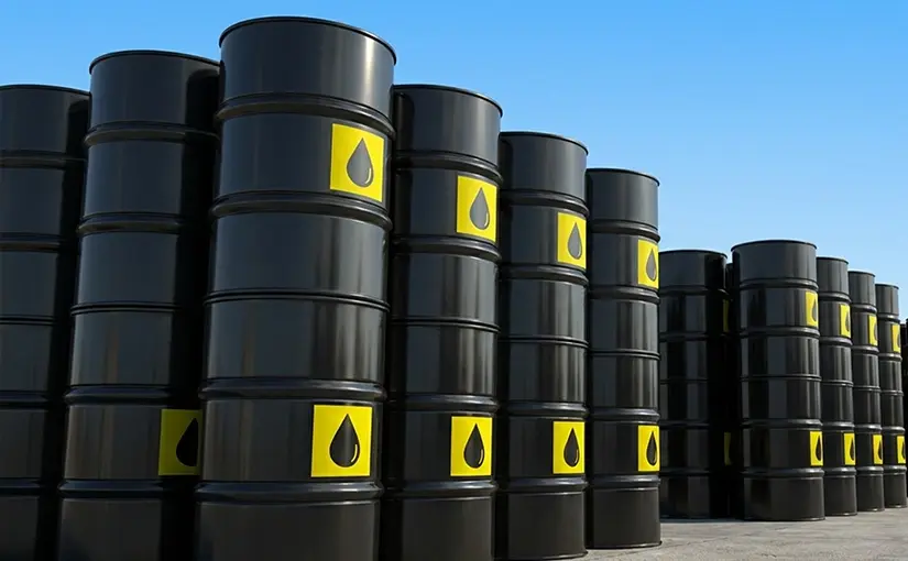 Brent Tops $104 as Houthi Attacks and Storm Isaias Hit Supply